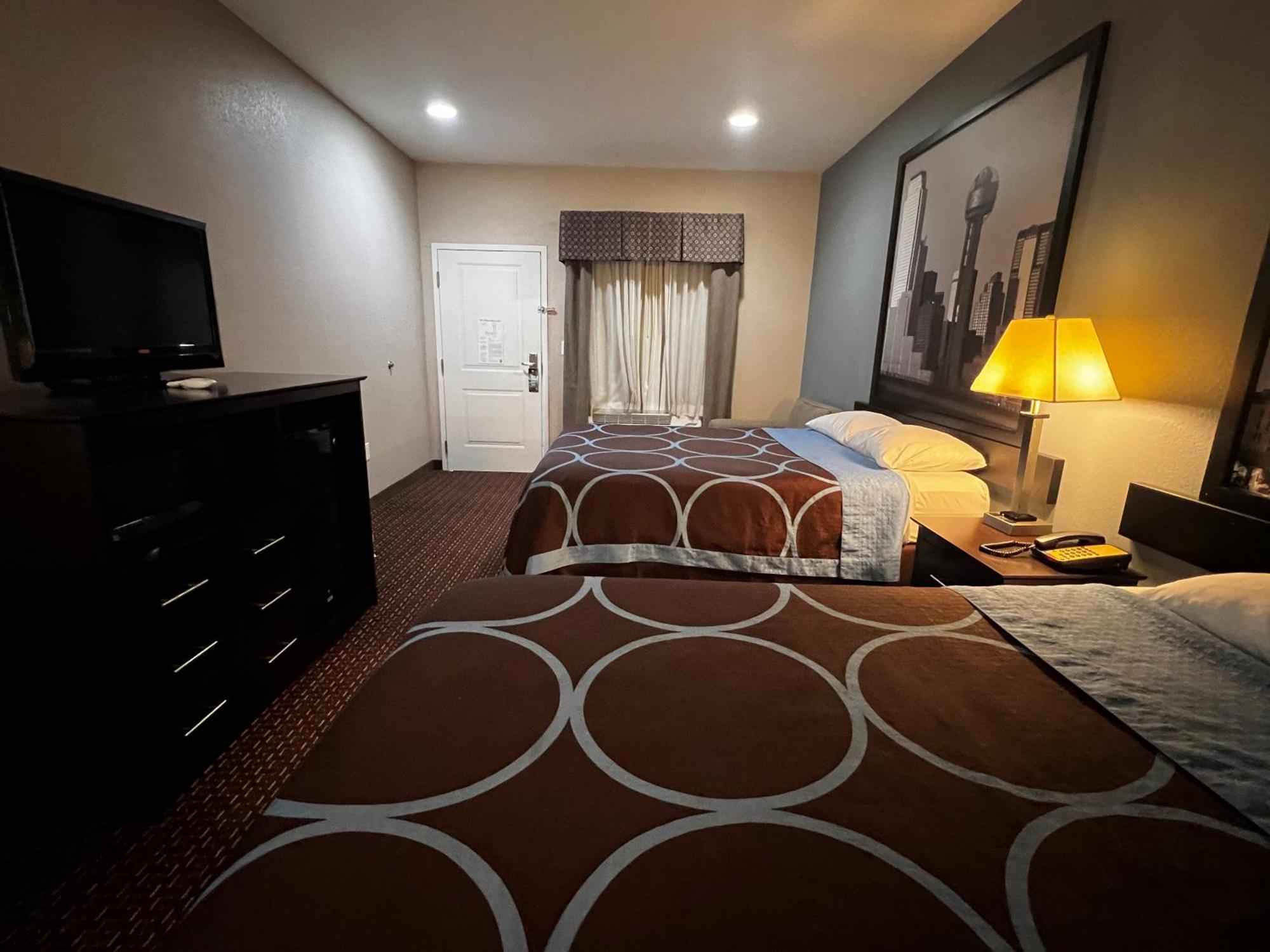 Super 8 By Wyndham Center Motel Bagian luar foto