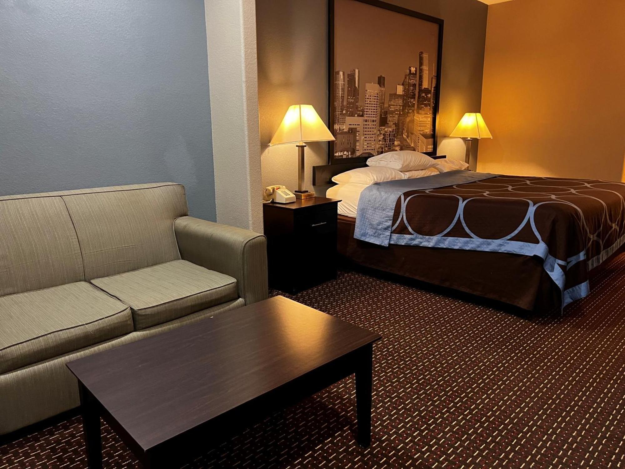 Super 8 By Wyndham Center Motel Bagian luar foto